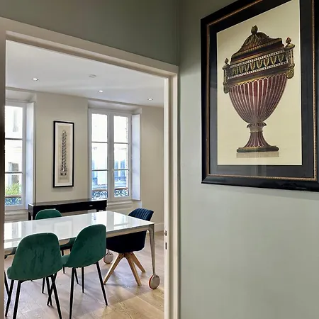 Emile Fourcand -your Apartamento *