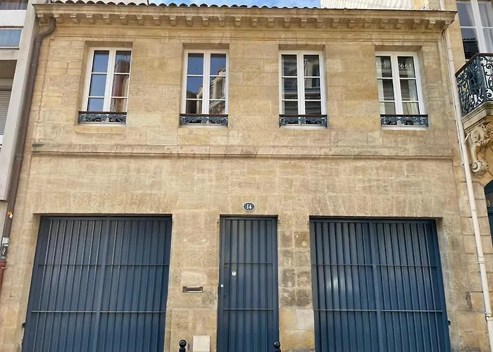 Emile Fourcand -your Apartament *